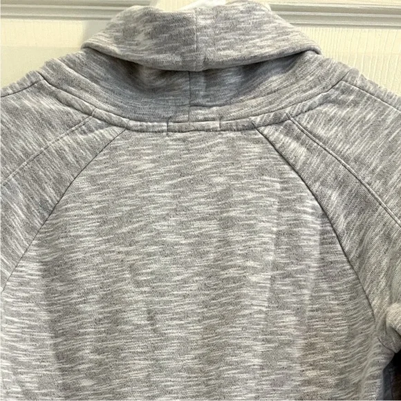 GAP drawstring sweatshirt - Picture 2 of 8